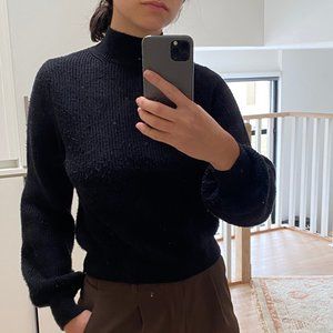 Black turtleneck cropped knit sweater